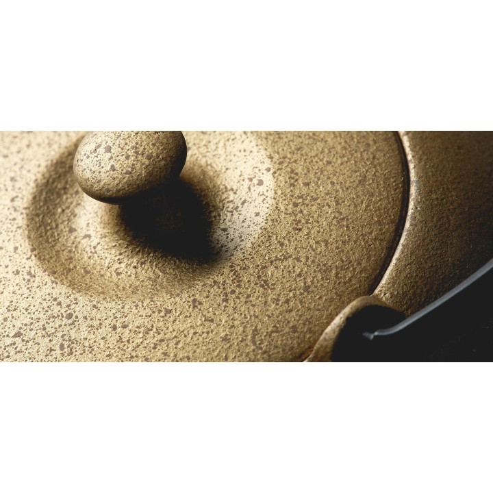 JAPANISCHE GUSSEISEN-TEEKANNE - FUKU 0,55L - GOLD